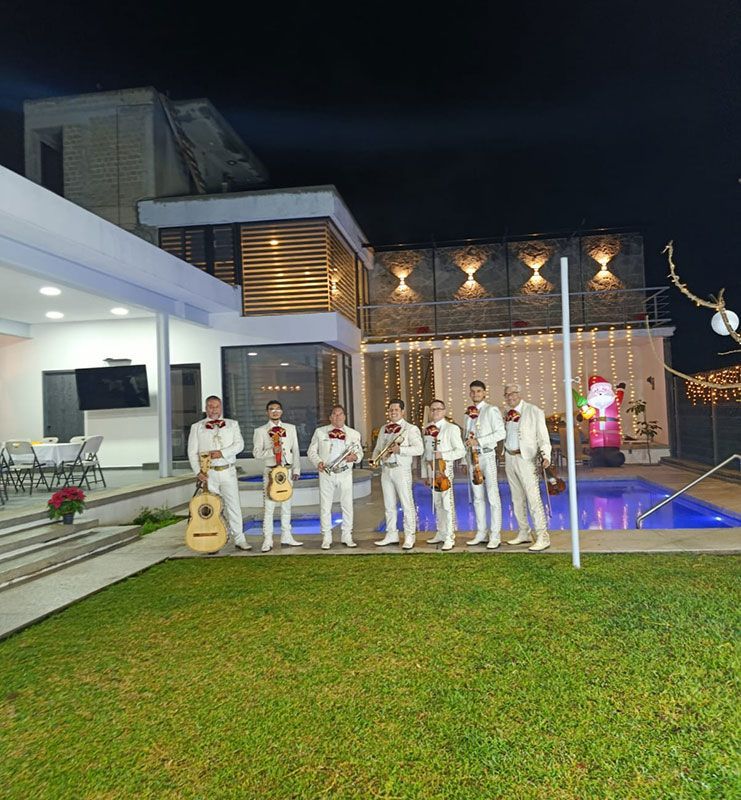 MARIACHI HECHO EN MÉXICO OFICIAL