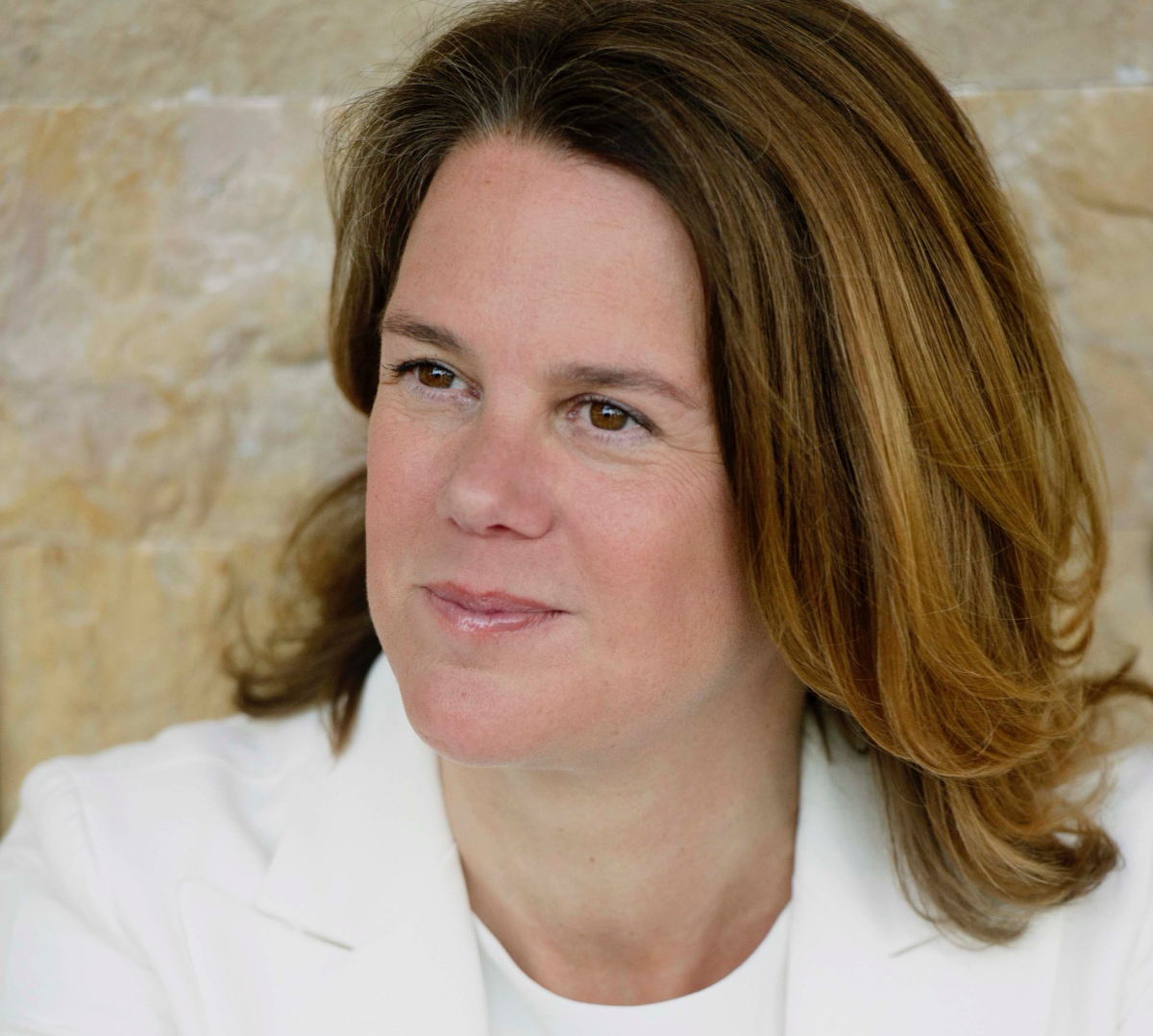 Marit van Egmond 
EliN Partners
Reflections on Bright Leadership