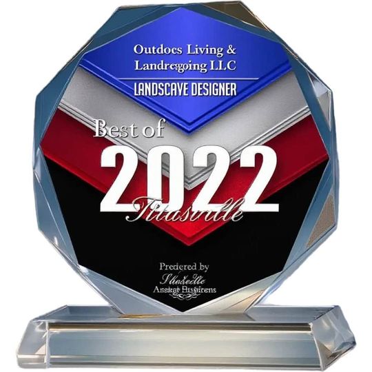 A plaque that says best of 2022 on it