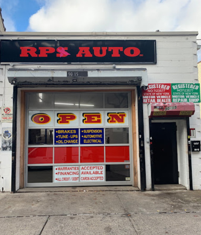 Rps auto is located on the corner of a street