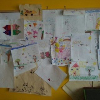 disegni dei bambini nello studio dentistico pediatrico a Roma