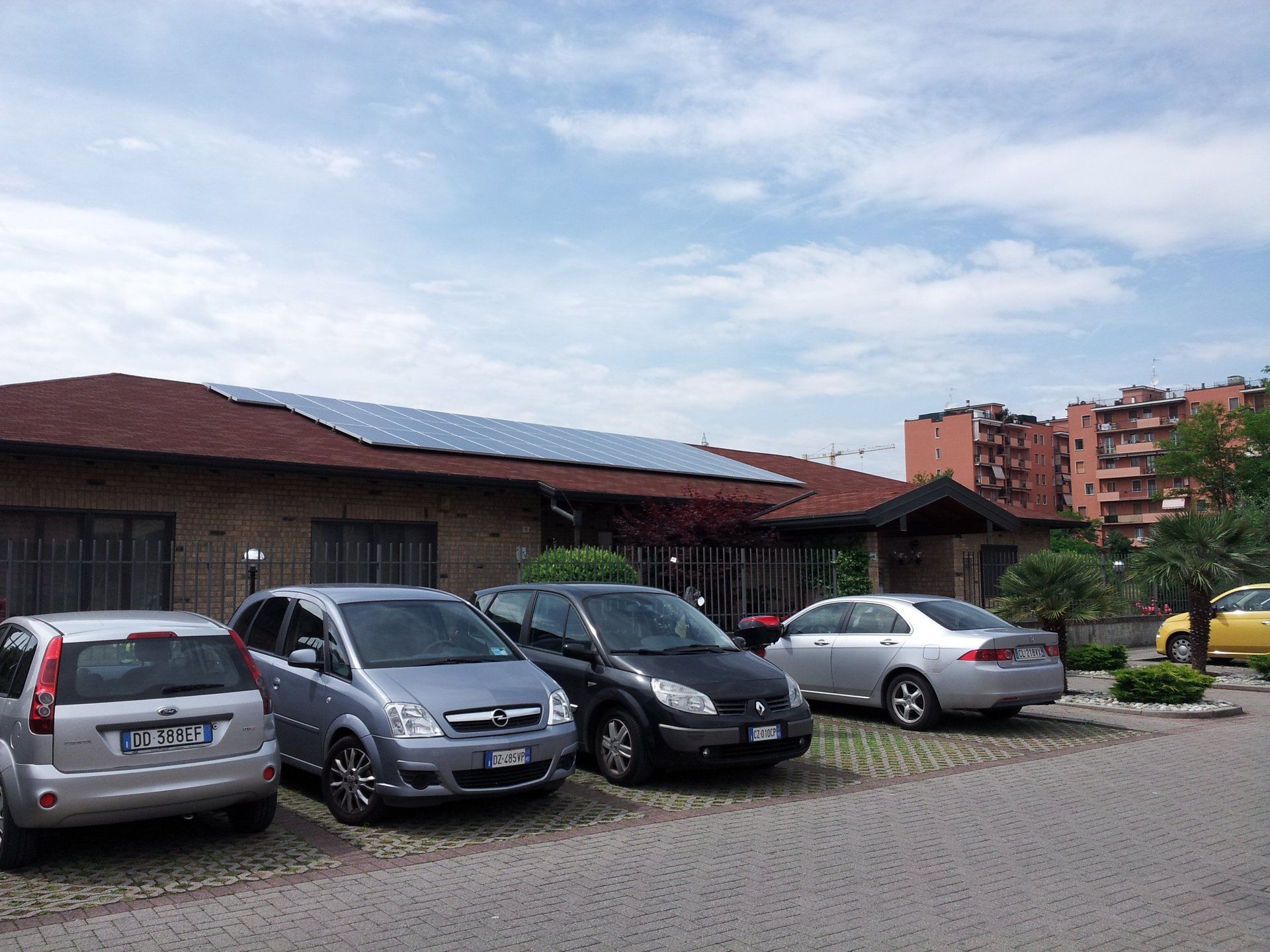 casa con pannelli solari