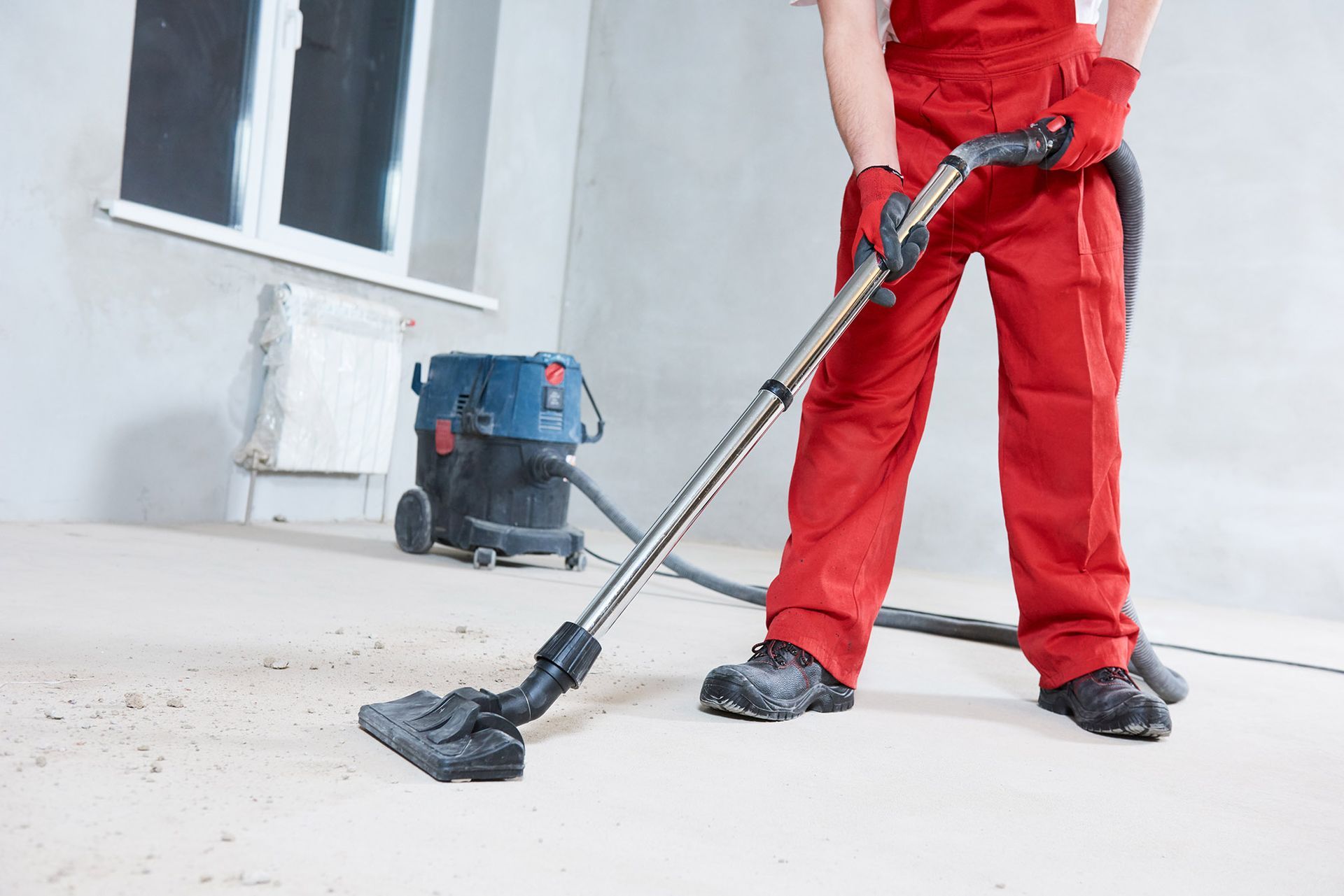 building cleaning service dust removal vacuum