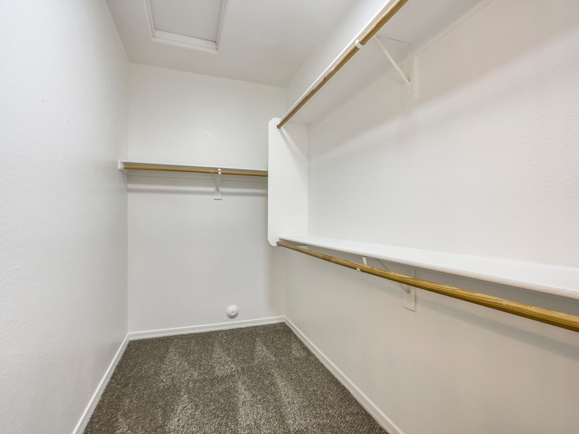 Fringe 61st - Closet