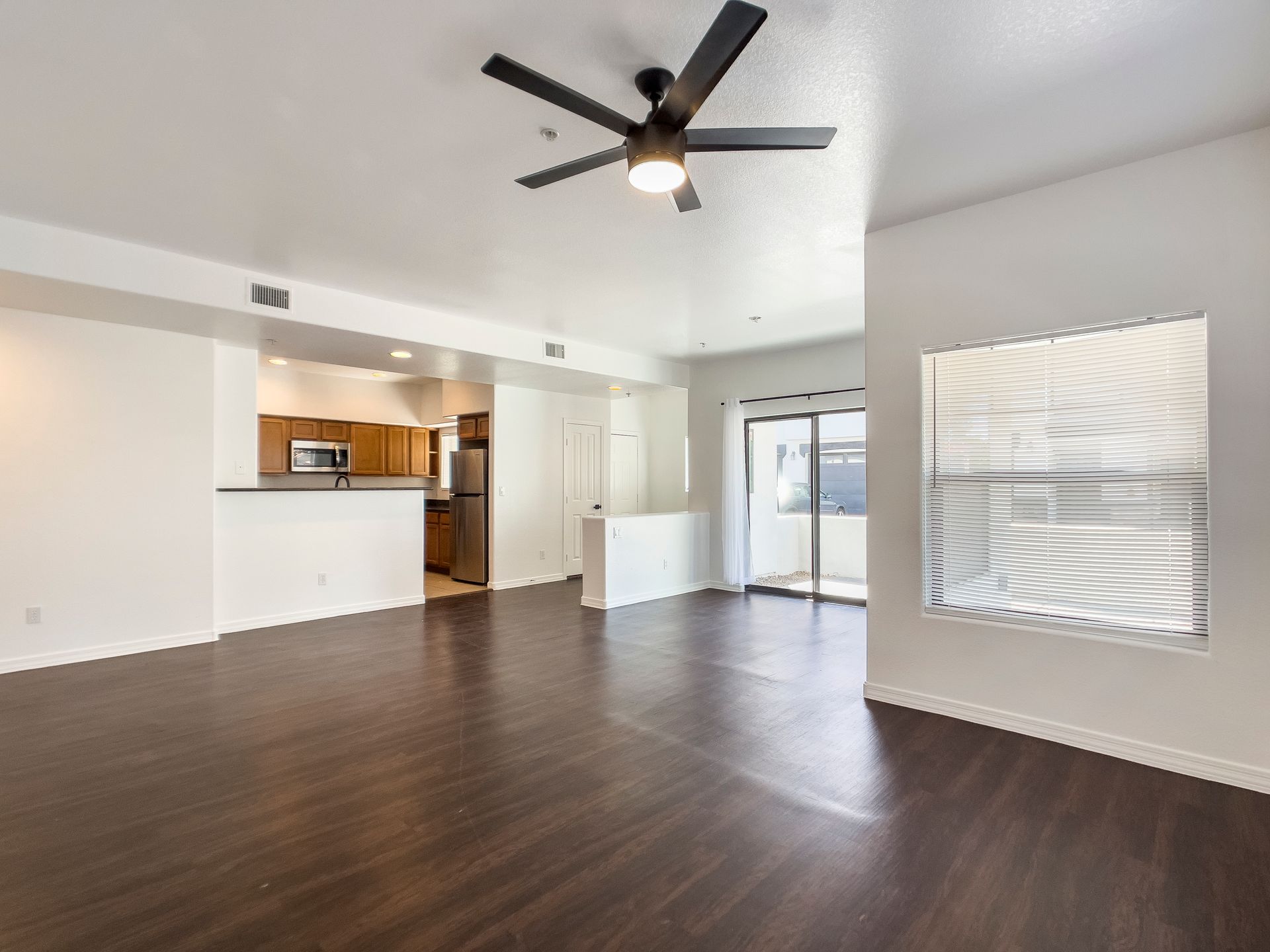 Fringe 61st - Living Room W/ celing fan
