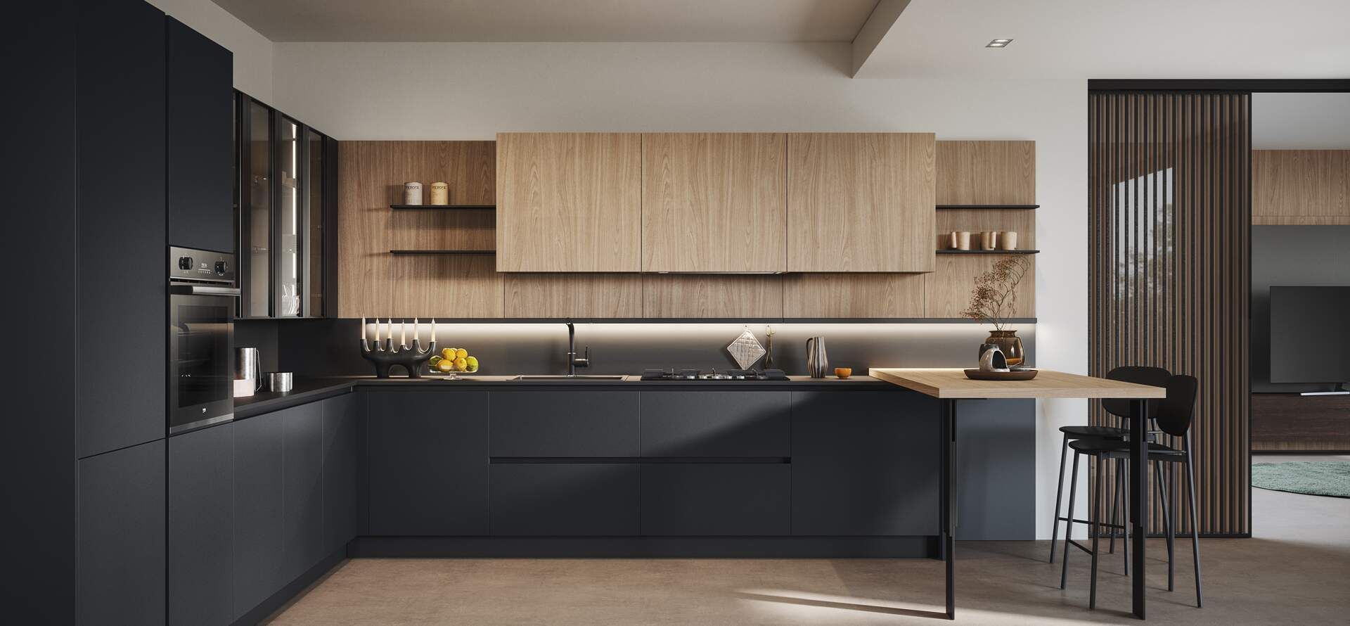 Cucina moderna con mobili blu scuro, dettagli in legno e un piccolo bancone per la colazione con sgabelli.