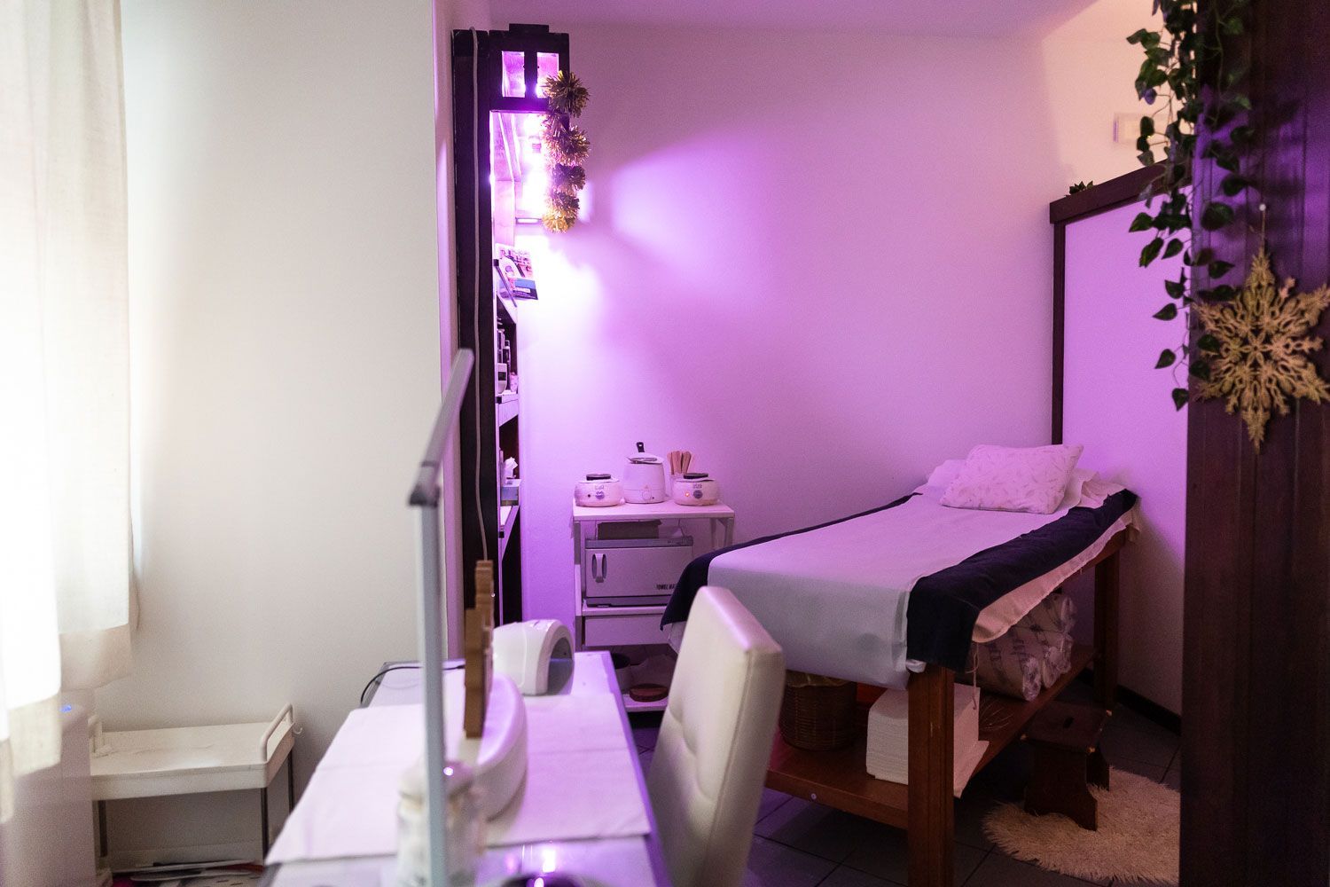 cabina estetica per manicure e pedicure