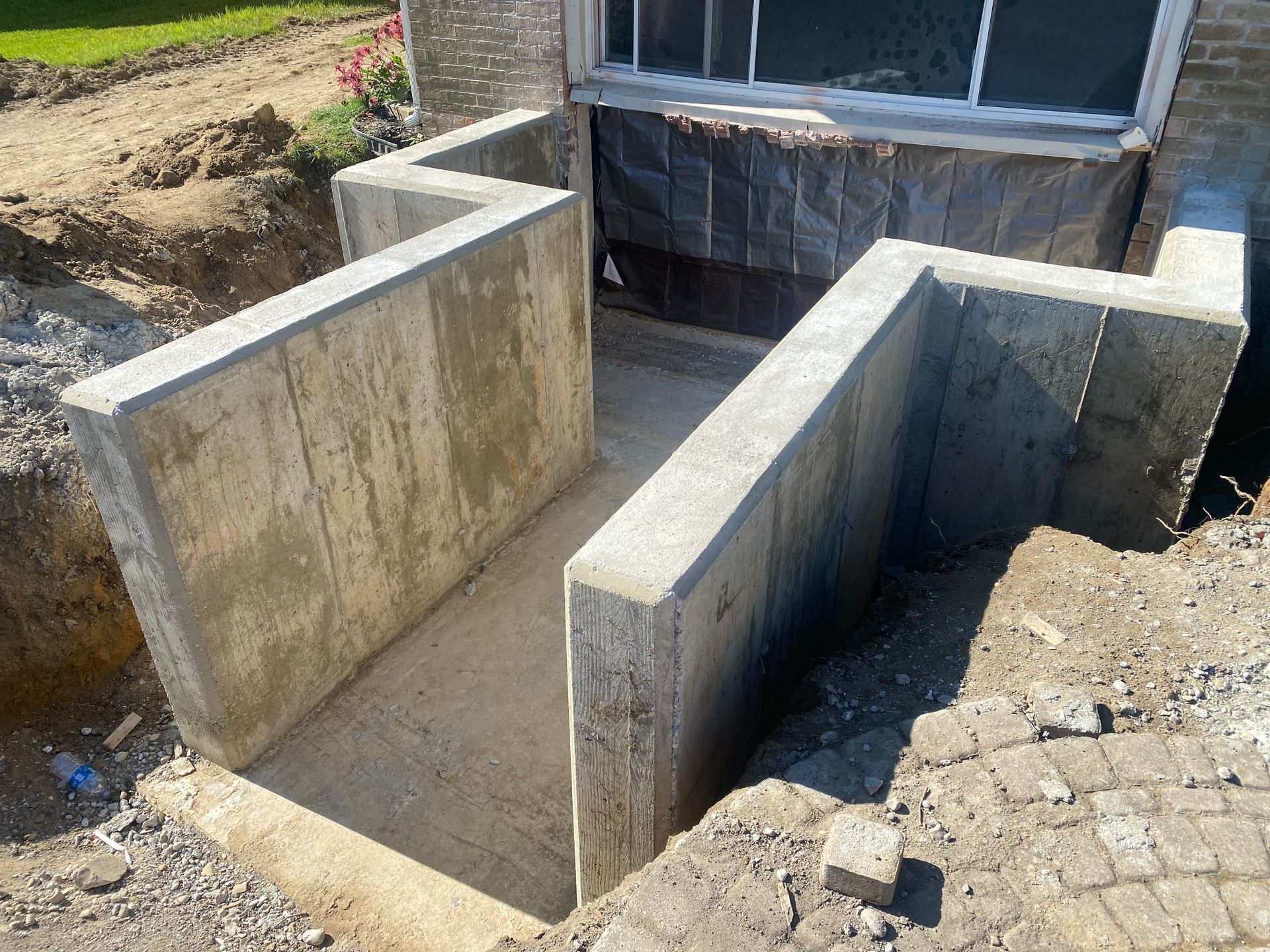 Retaining wall exit