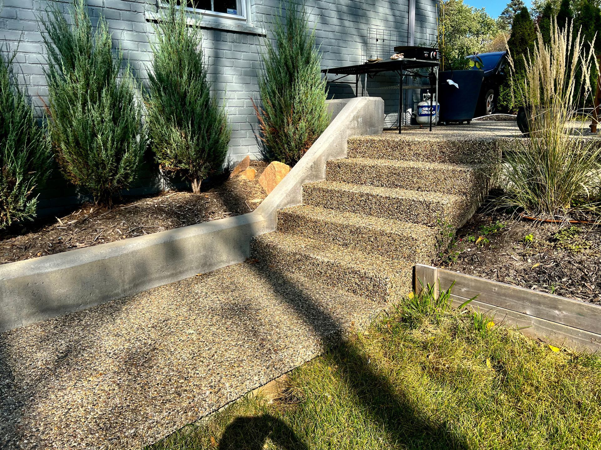 Exposed aggregate steps