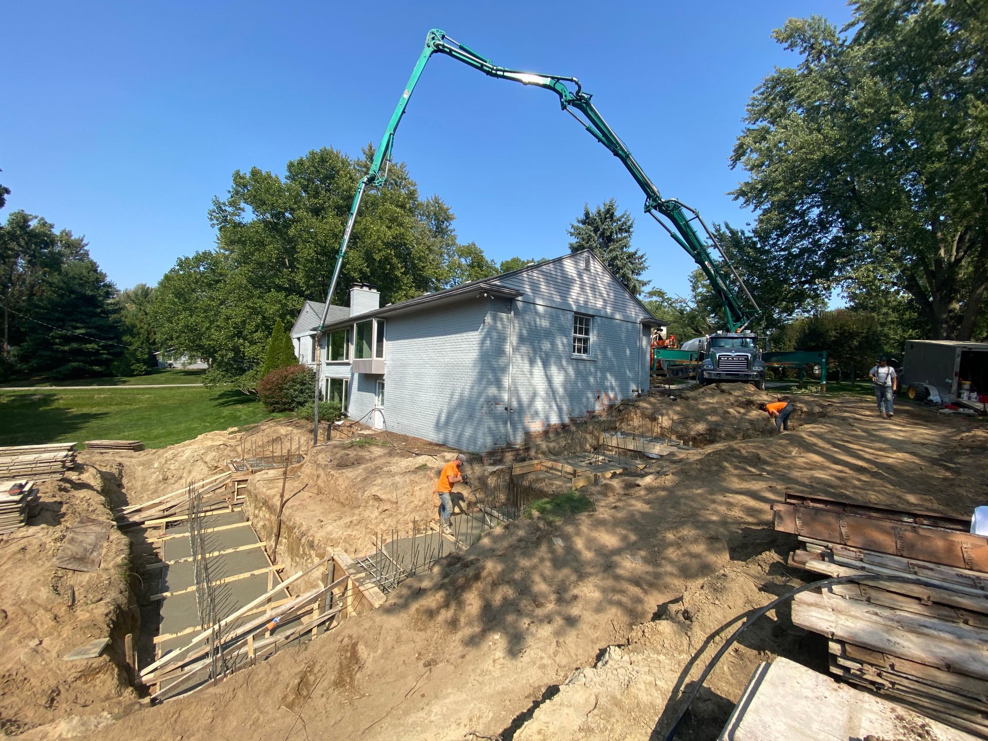 Concrete pump footing