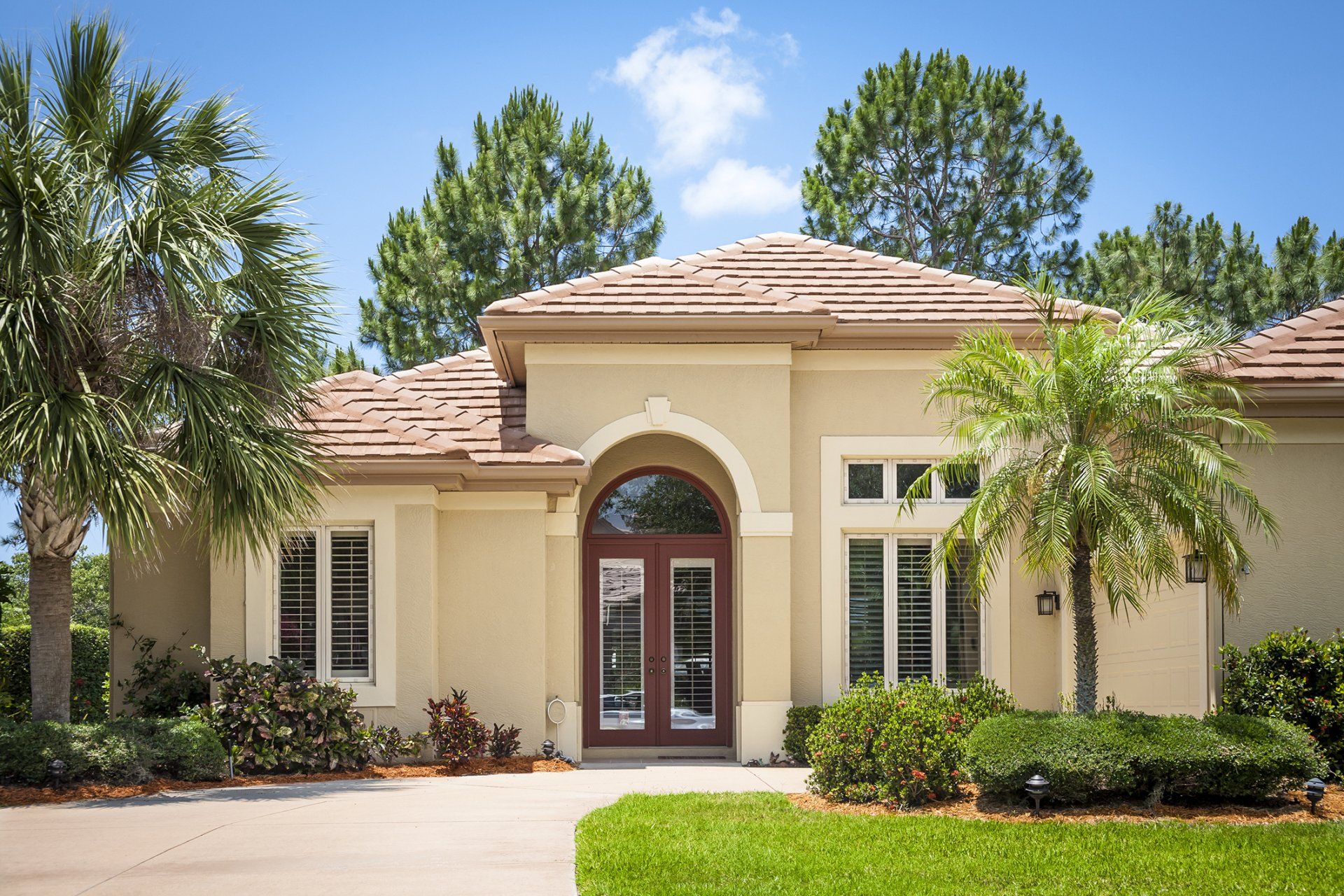 Beautiful New Upscale Home – Palm Harbor, FL – Megan Weidenfeller Realtor