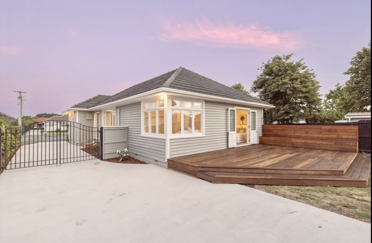 A New Contemporary House — As Is Where Is in Robina, QLD