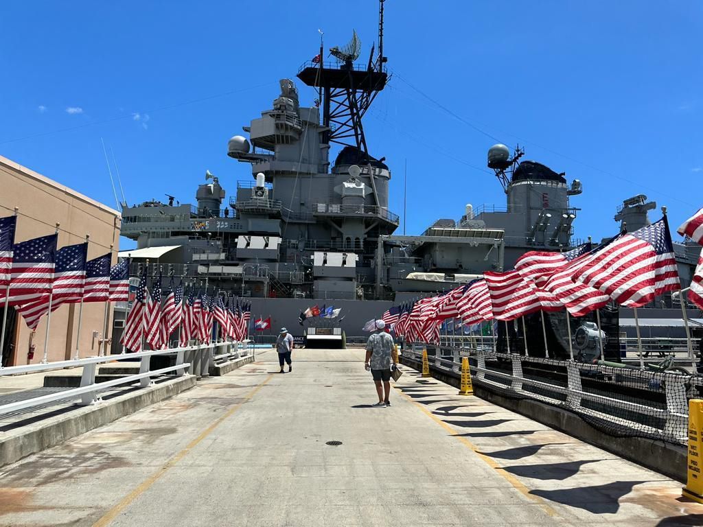 USS Arizona Step back