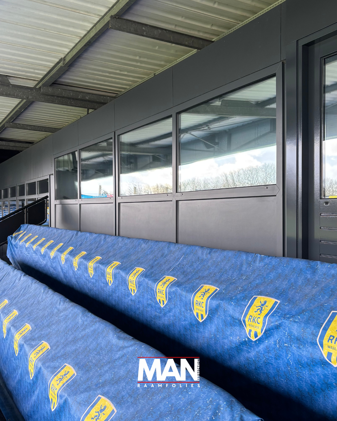 Warmtewerende raamfolie bij RKC te Waalwijk