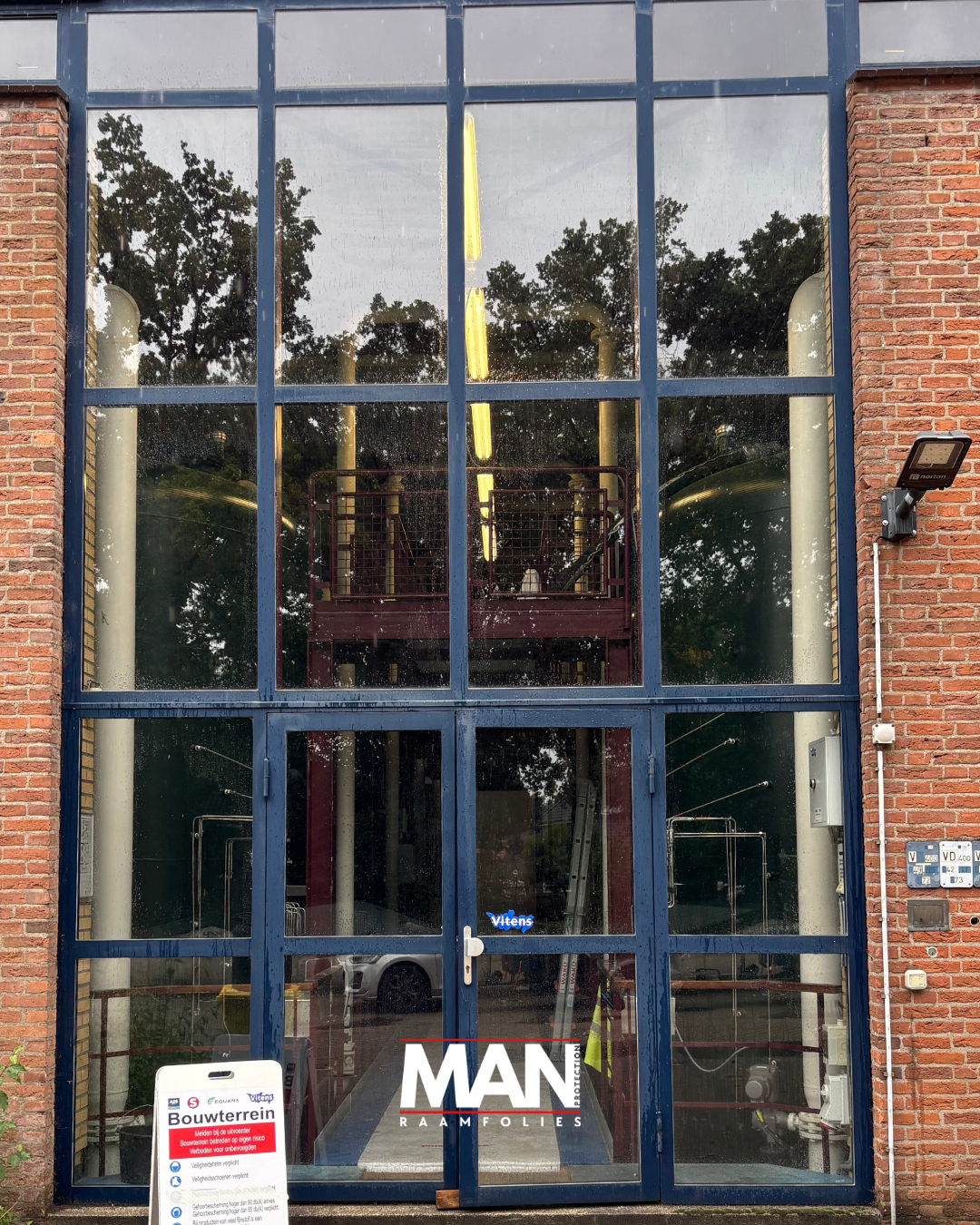 Veiligheidsfolie bij project te Zeist