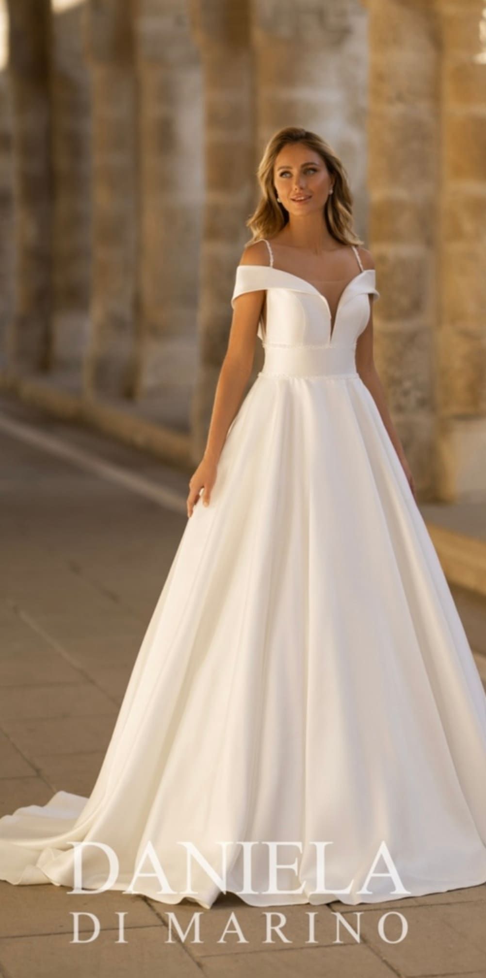 Monica Loretti wedding dress