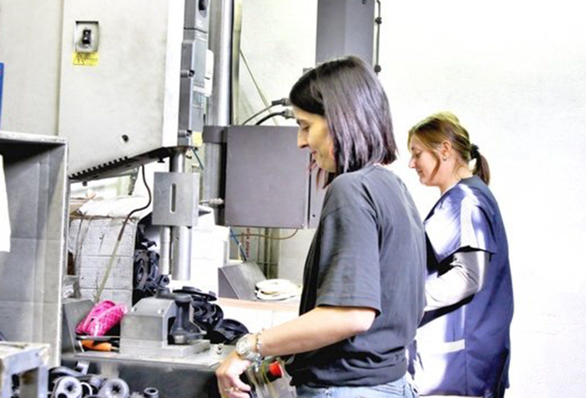 lavorazione materie plastiche