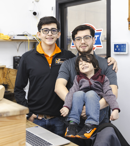 Team at the front desk in Madison, TN | Pinnacle Automotive