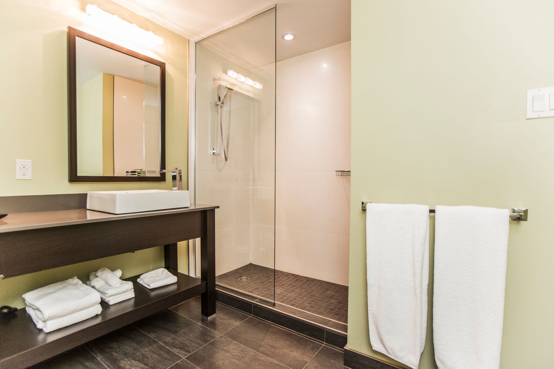 salle de bain chambre aqua