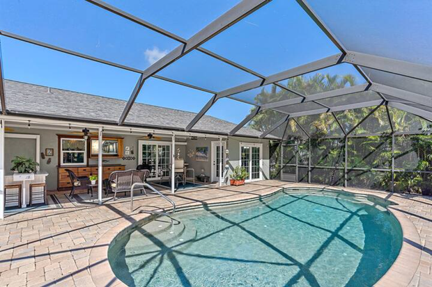 swimming-pool