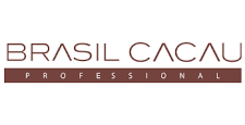 Su sfondo bianco è raffigurato il logo di Brasil Cacau Professional.