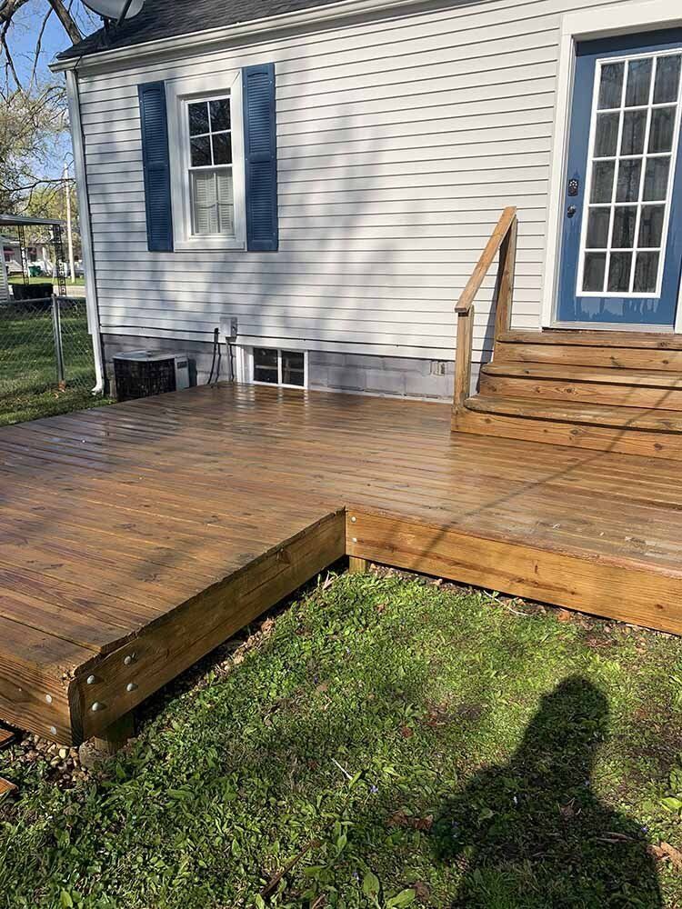 Clean Deck — Springfield, IL — Midwest Power/Soft Washing