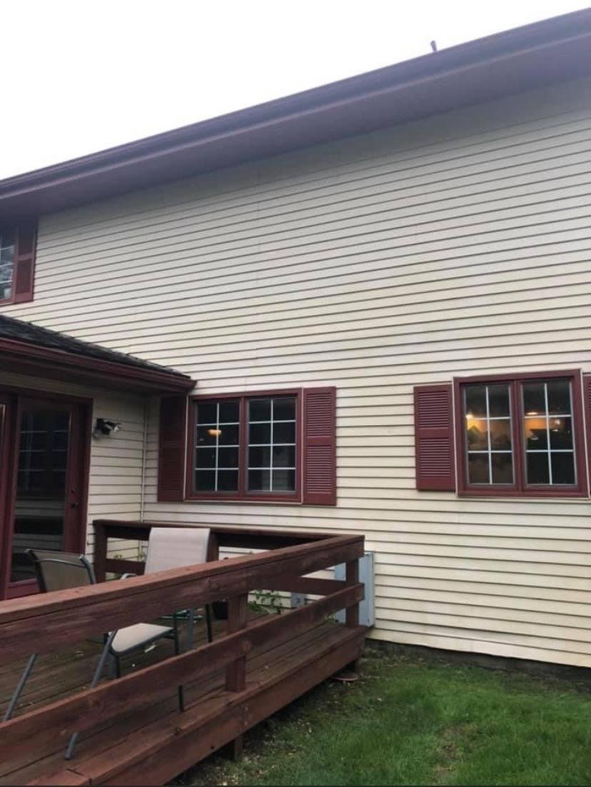After Cleaning The Siding — Springfield, IL — Midwest Power/Soft Washing