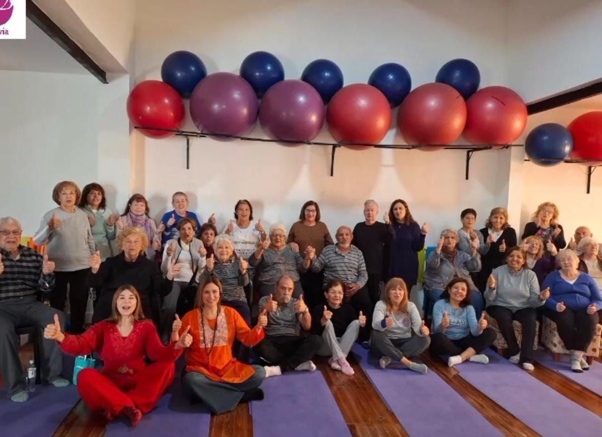 YOGA EN SILLA