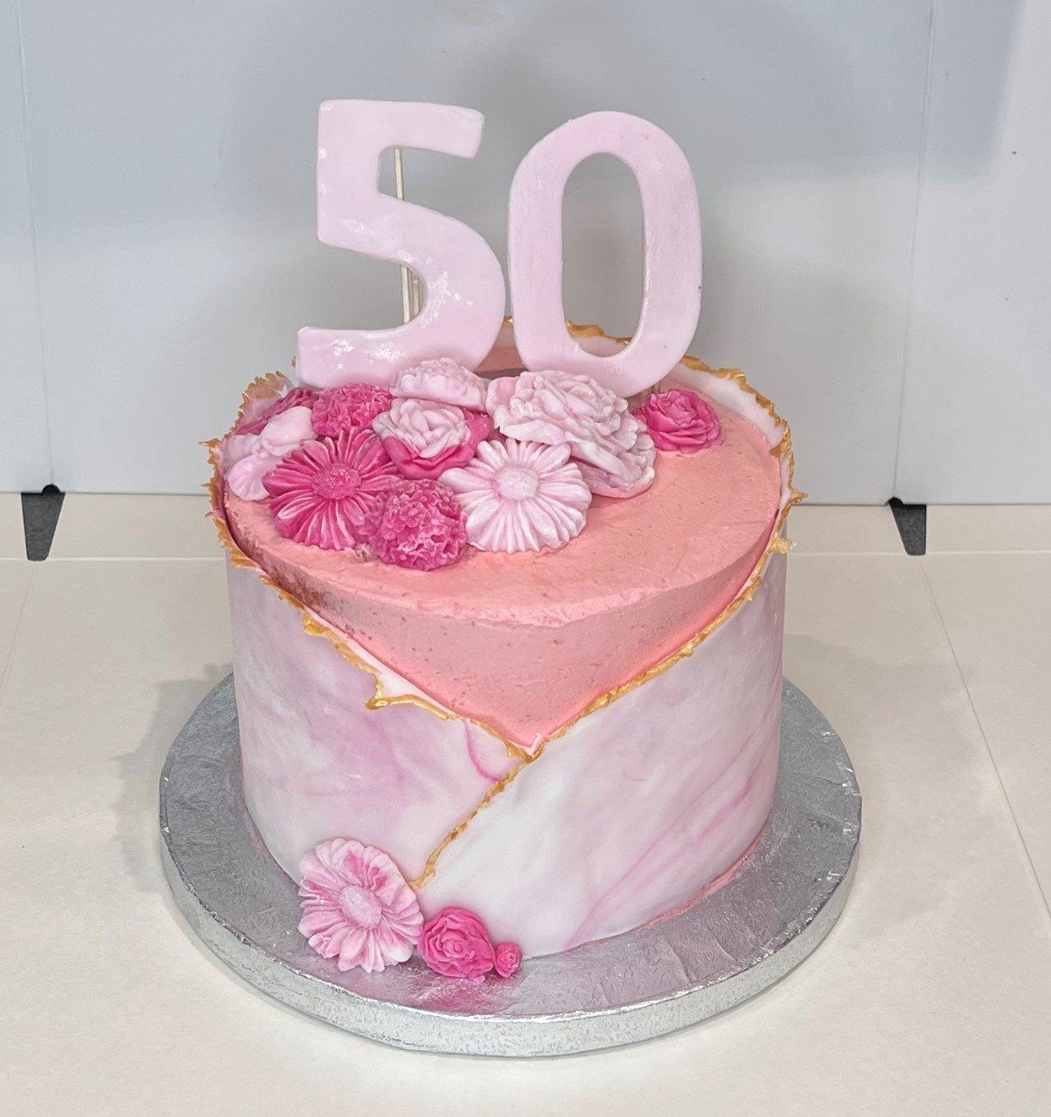 Cake making specialist | Creative Cakes in Loughton