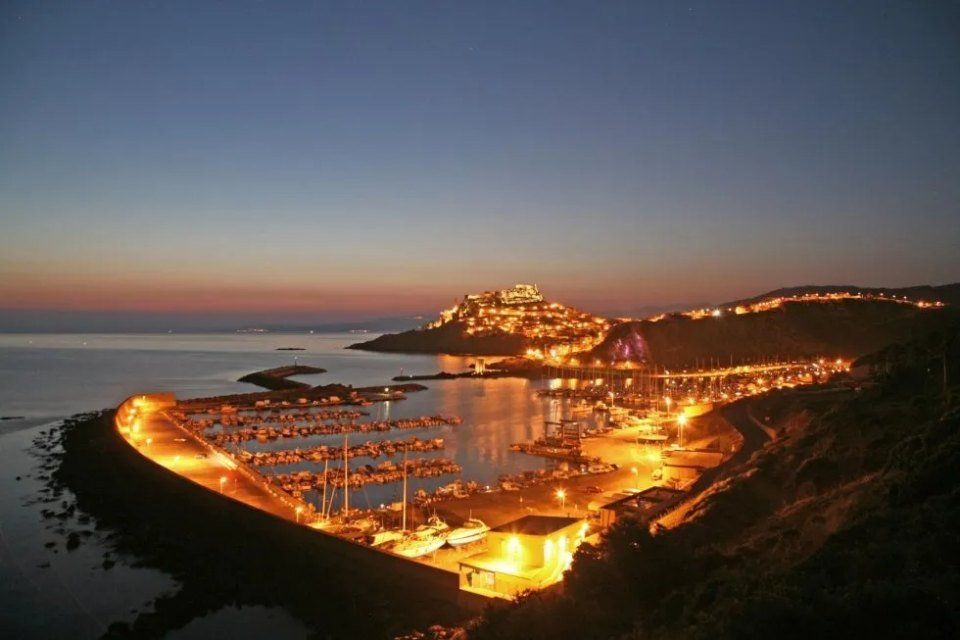 Castelsardo di sera