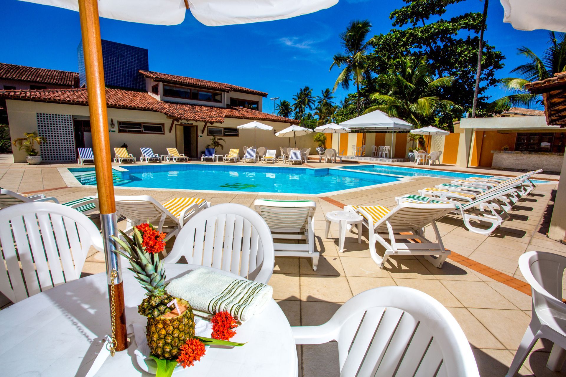 Piscina Hotel Girassol