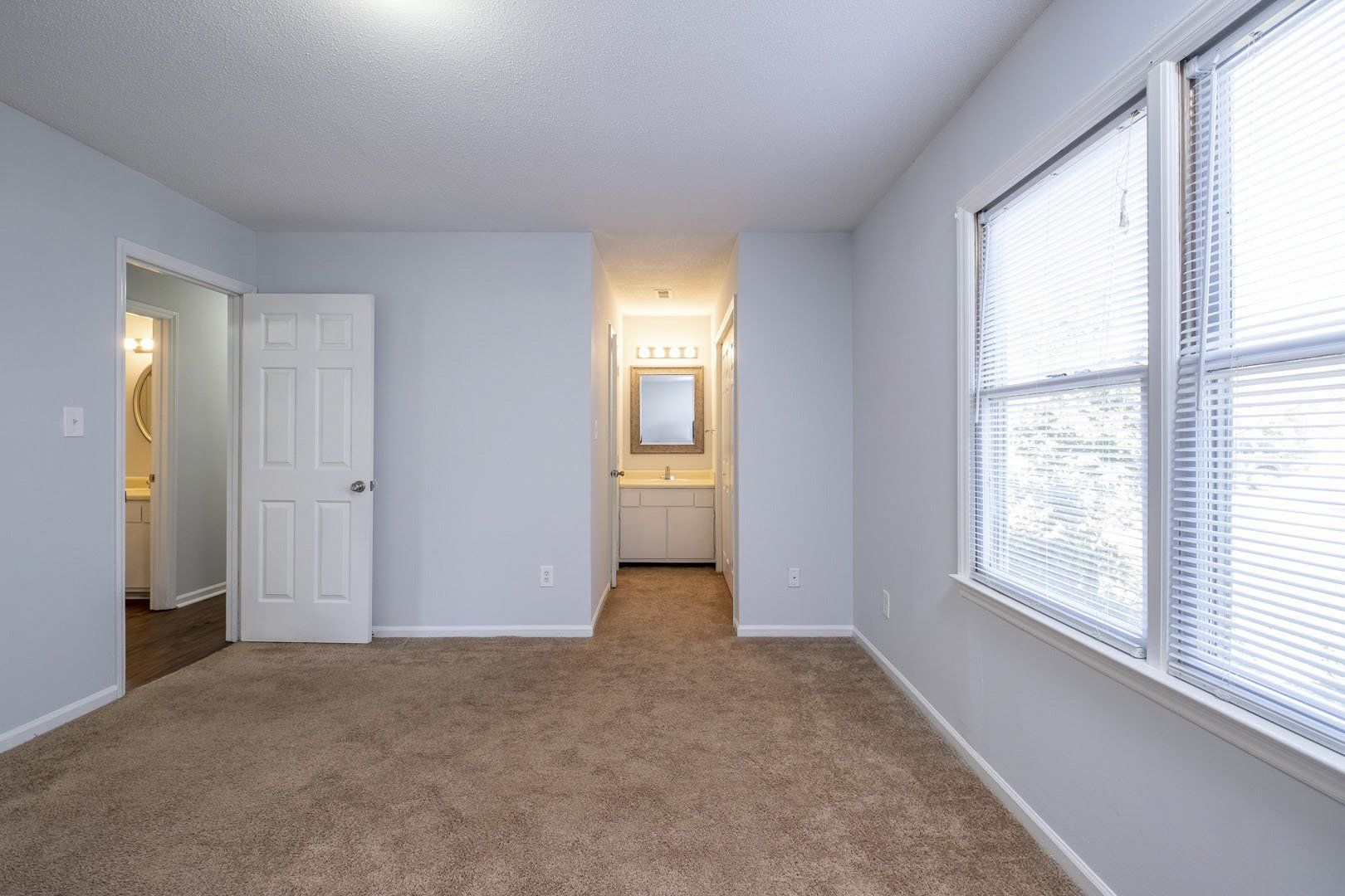 Photos Millbrook Pointe Apartments in Raleigh, NC