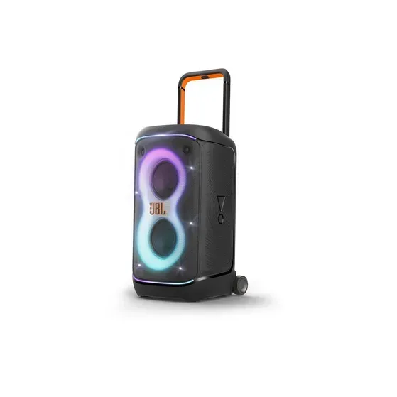 Een zwarte JBL PartyBox draagbare speaker met een uitschuifbaar handvat, wielen en een oplichtende, veelkleurige lichtring.