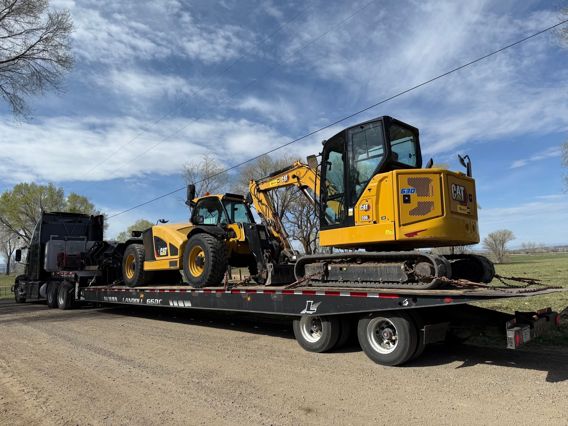 haul 3d hauling equipment on gooseneck trailer