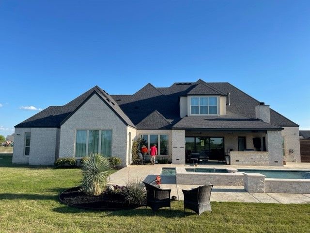 trusted roofers in Benbrook, TX