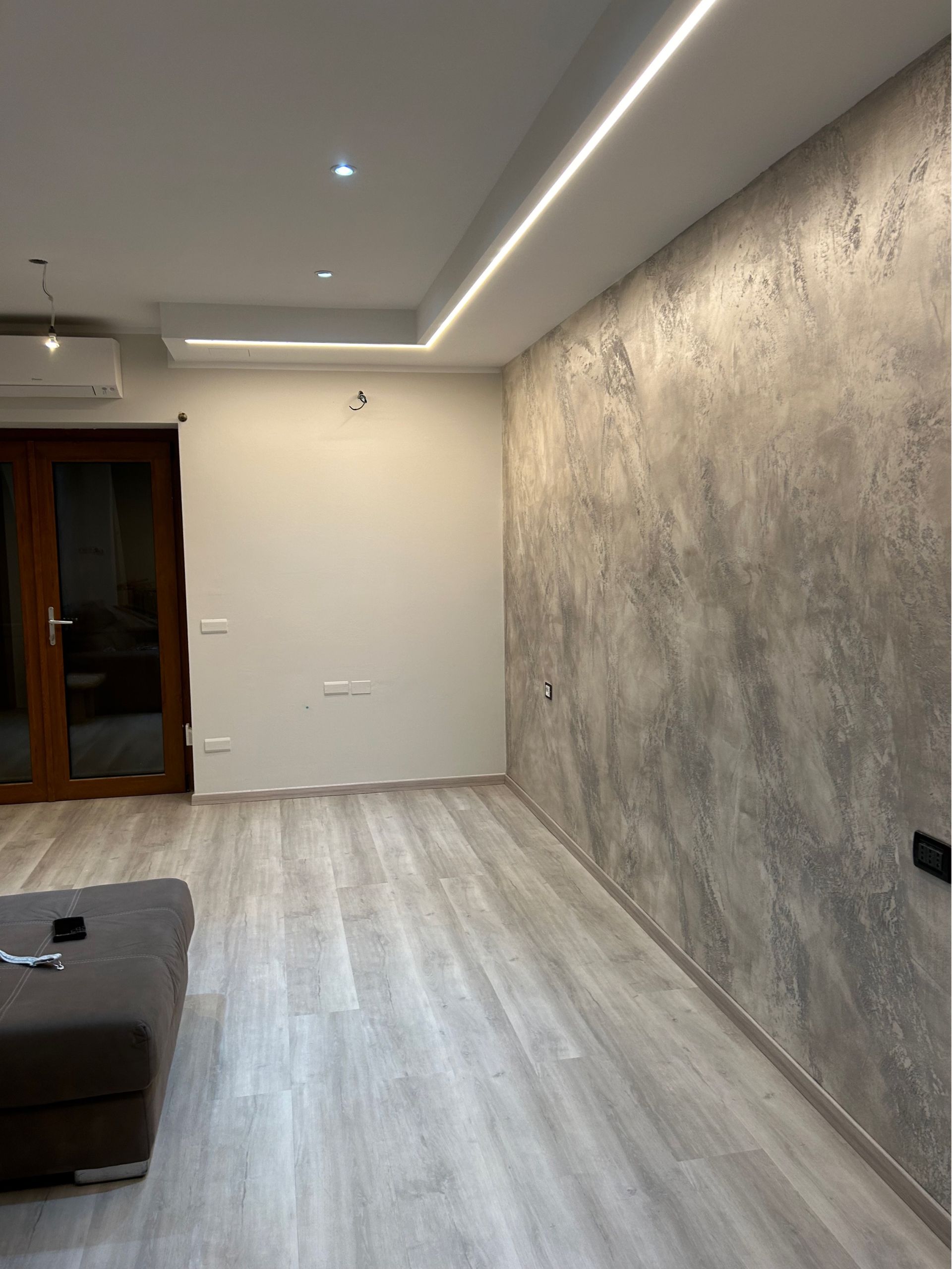 tinteggiatura parete interna