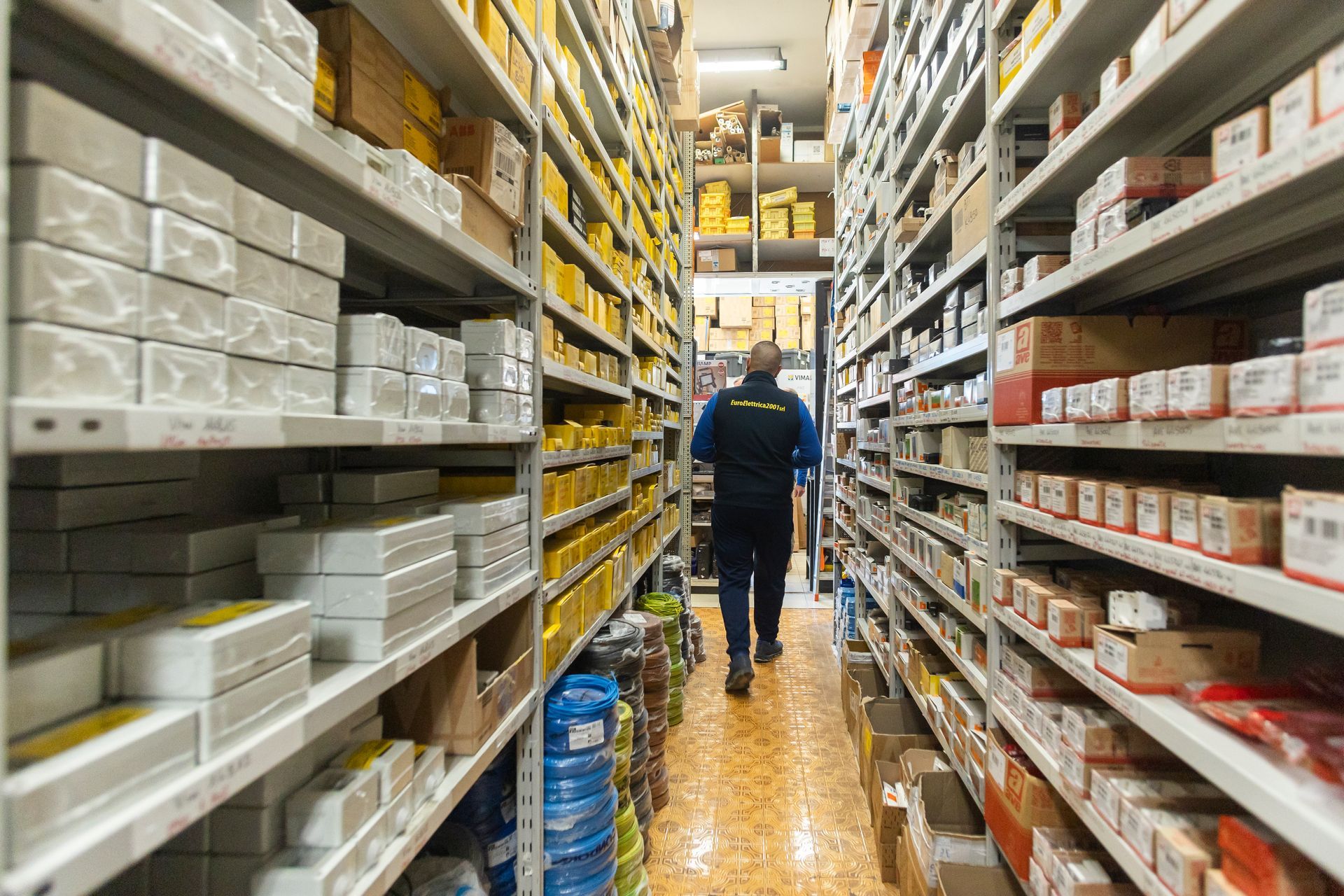 magazzino Euro Elettrica 2001 Srl a Roma