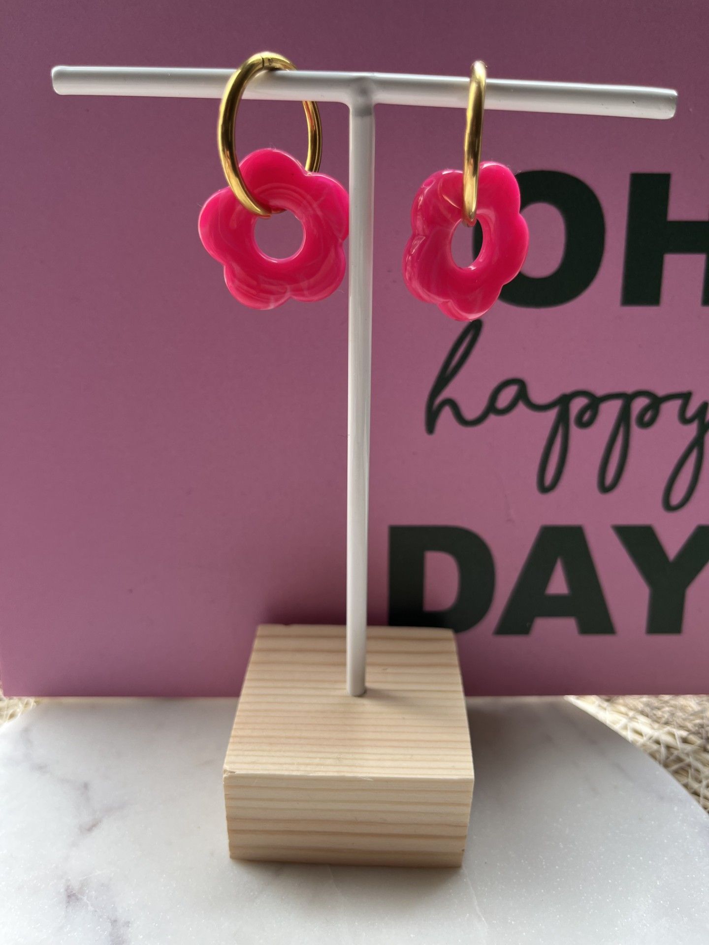 Bloemen oorbellen goud div kleuren