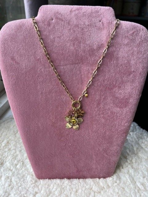 Flower ketting goud of zilver