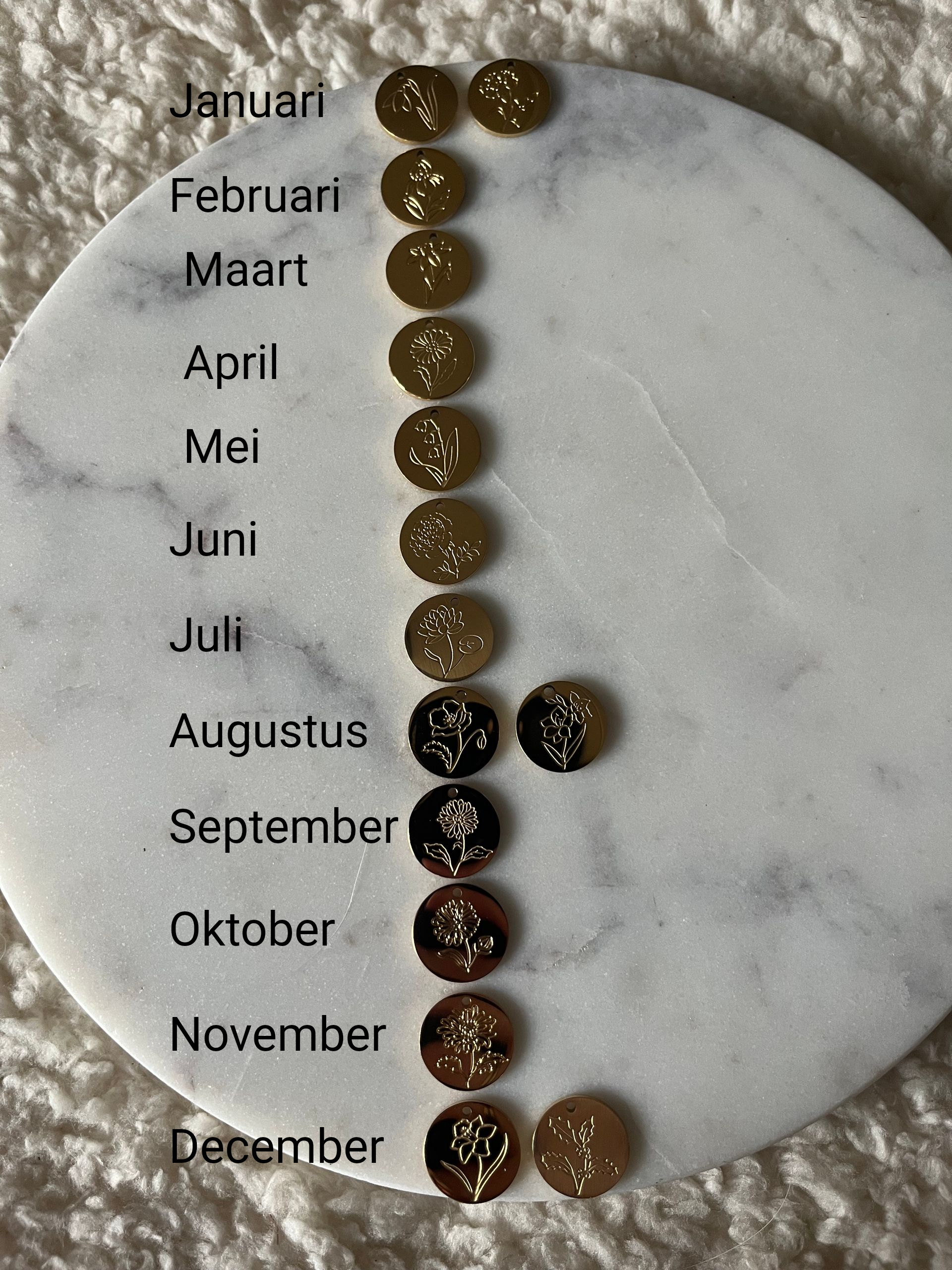 Geboortebloem ketting zilver