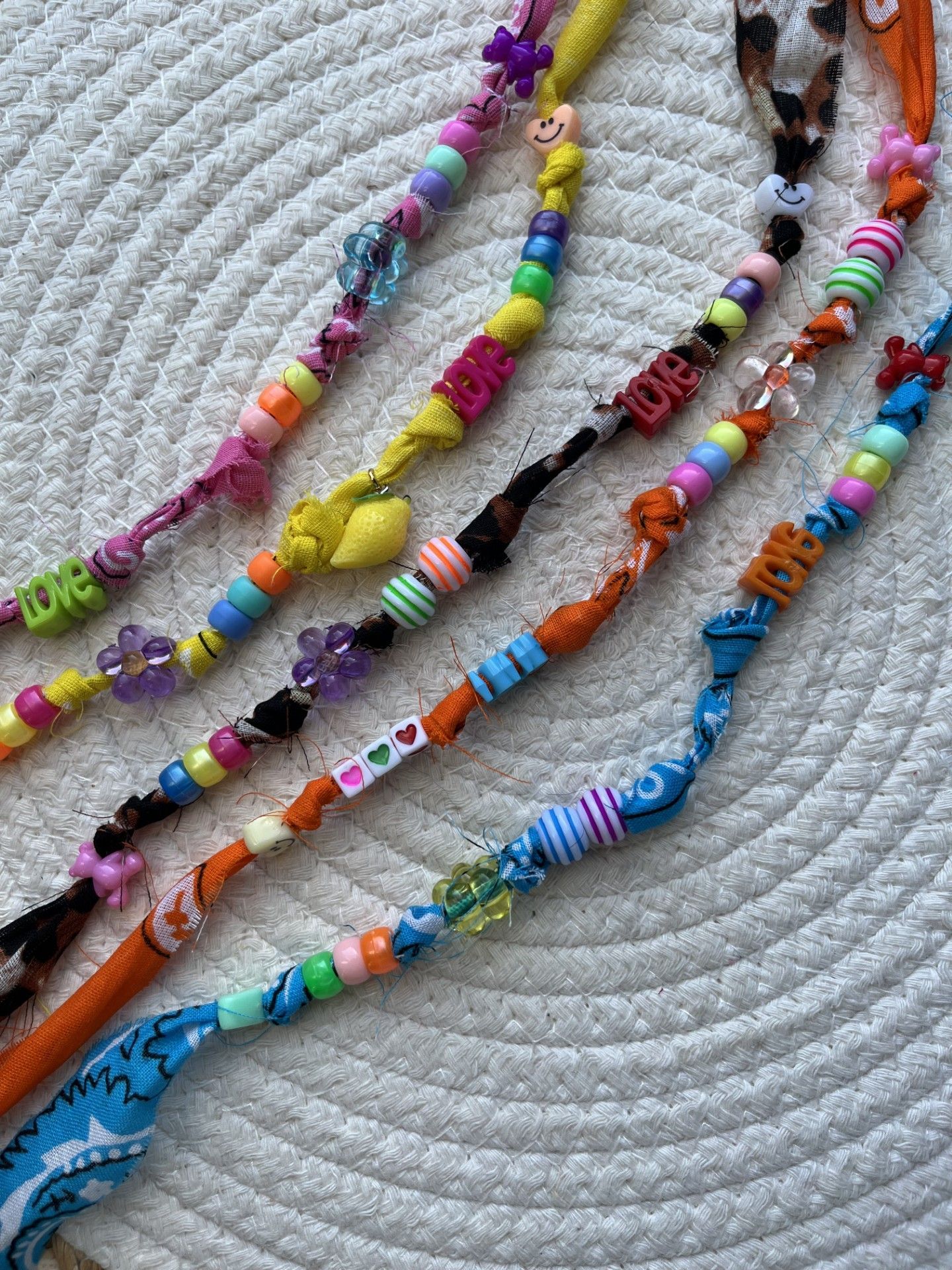 Happy  bandana kettingen