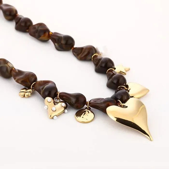 Bedelketting bruine kralen hart