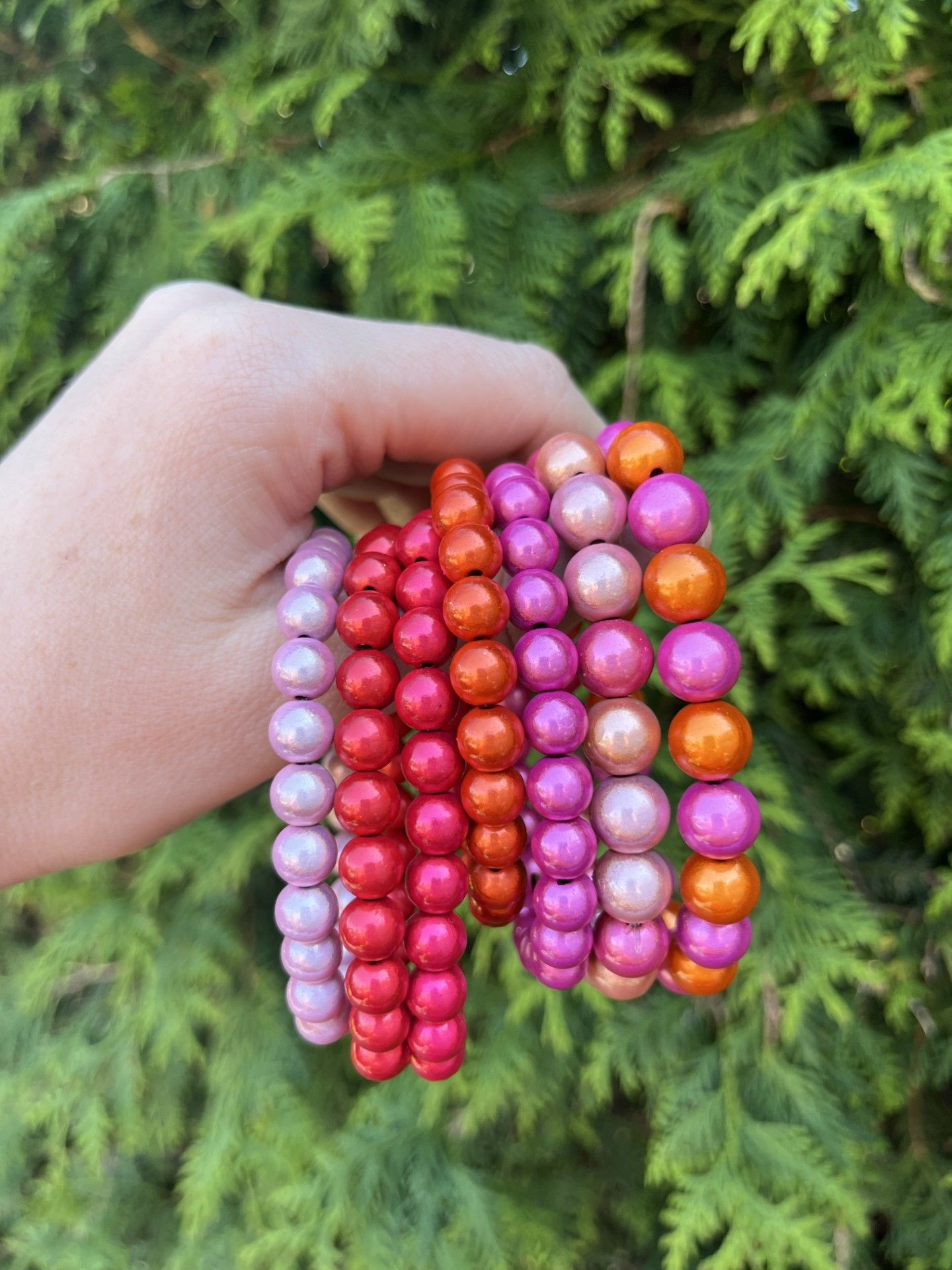 Kralenarmband neon rood