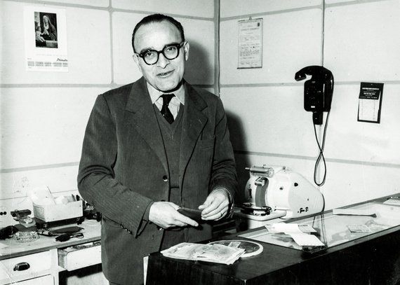 Foto storica di un centro ottico