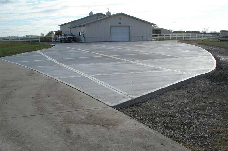 Wide Space - Asphalt Paving in Independence, MO