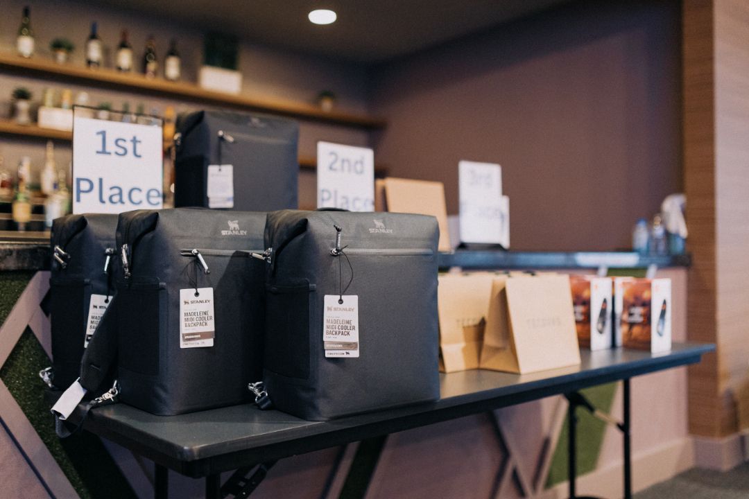 A table with a sign that says 1st place on it