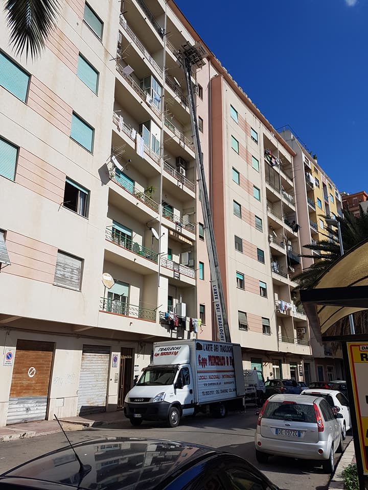 Trasloco mobili con autoscala