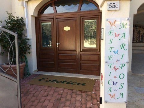 ingresso del centrodi bellezza e benessere