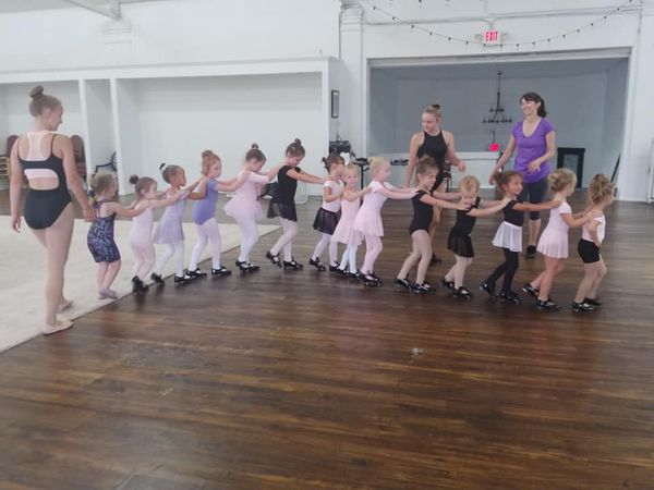 Noreen's School of Dance | Professional Dance Instructors | Hillsboro, OH