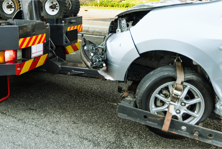 Wheel lock tow truck